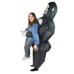 Inflatable Lift You Up Gorilla King Costume -BodySocks DSC00414
